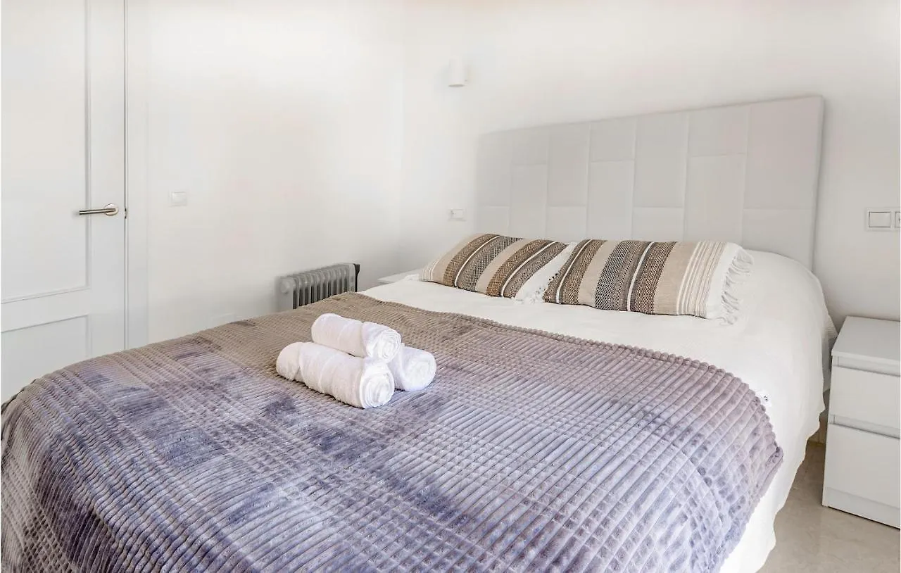 Awesome Apartment In Cala Bona With Kitchen Espagne